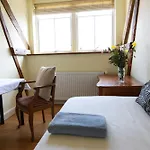 Avalonbnb Bed & Breakfast 2*