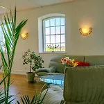 Bed & Breakfast Avalonbnb 2*