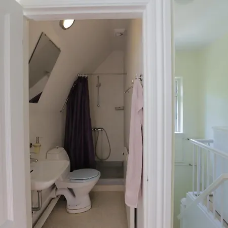 Bed & Breakfast Avalonbnb 2*