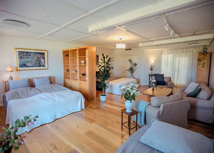 Avalonbnb Bed & Breakfast 2*